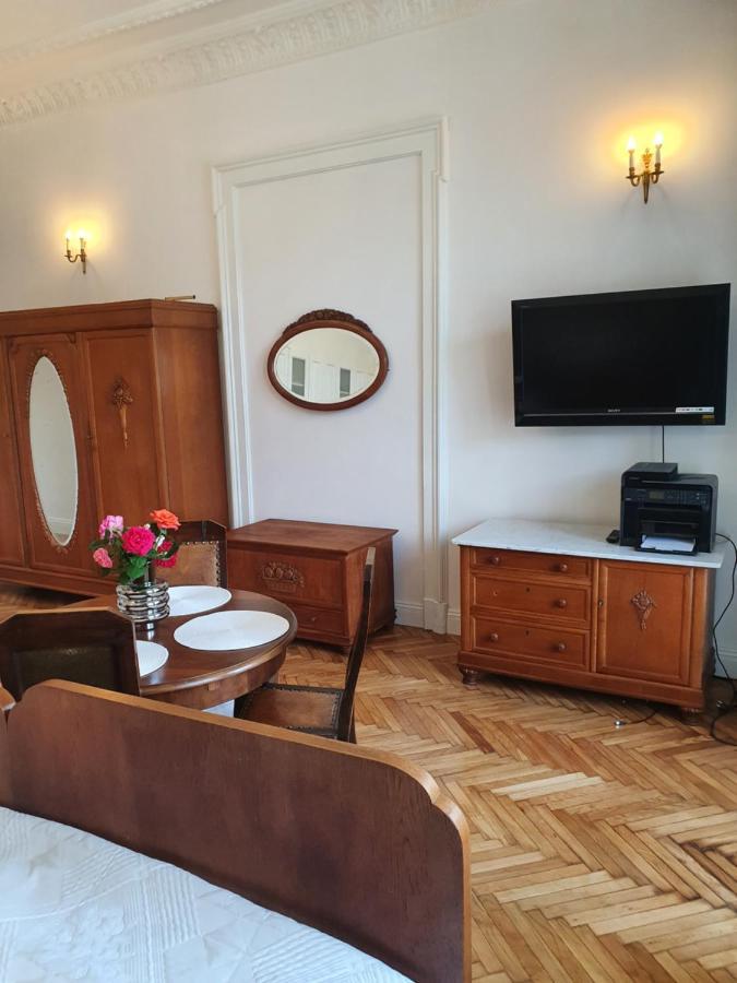 Prestige Aparthotel Piotrkowska 82 - Wyjatkowy Widok Na Deptak Lodz  Exterior photo
